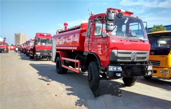 東風(fēng)145消防灑水車︱1
